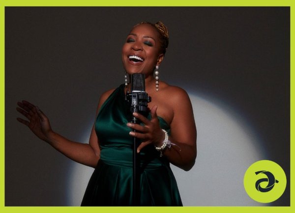 Aurora Cultural Centre Presents Divine Brown Sings Billie, Sarah and Ella