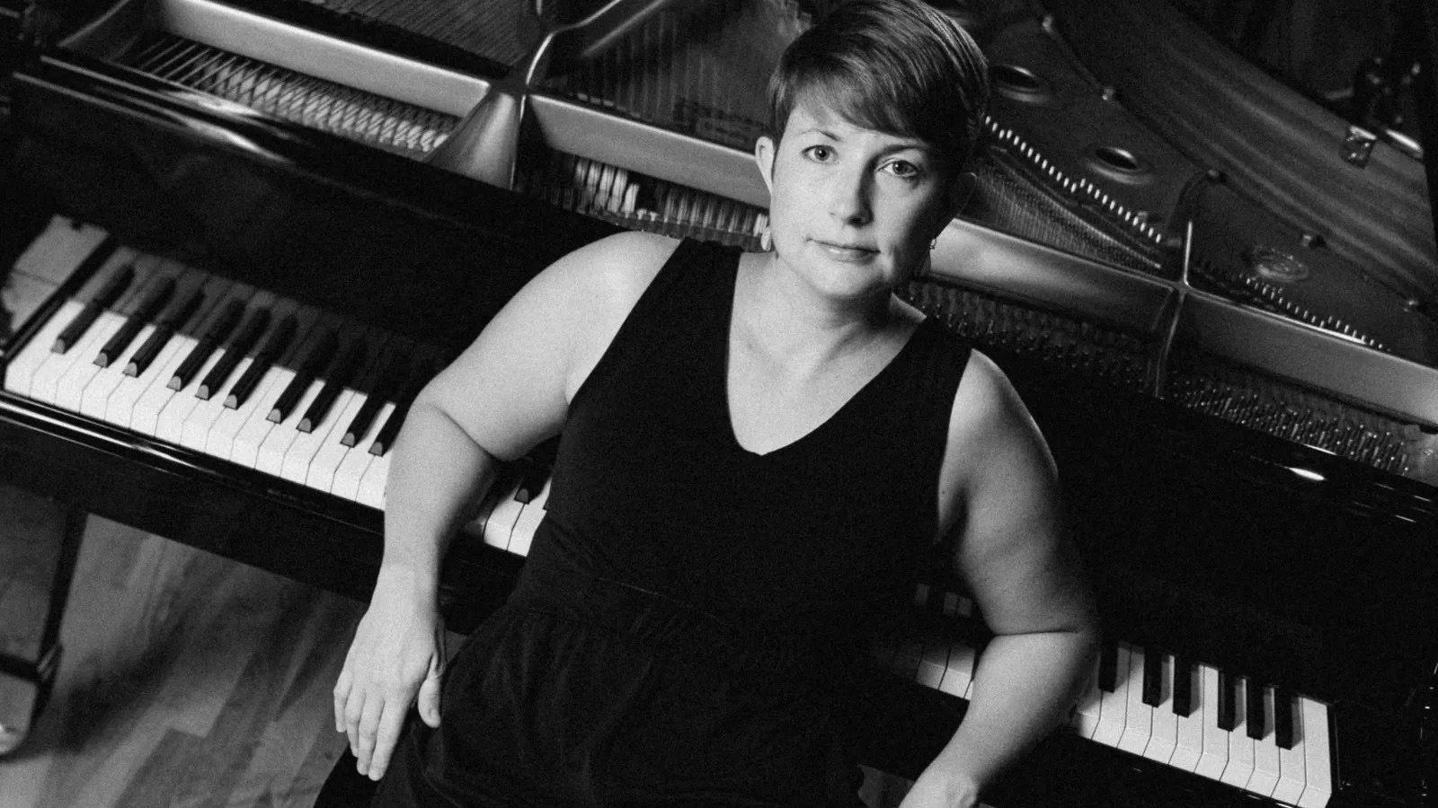 Teri Parker shows artistic growth with second album Shaping the Invisible - Vimarsana News