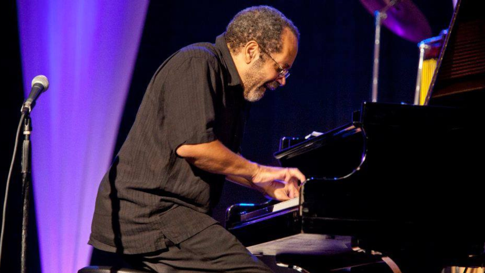 Nat Adderley Jr. plays with unmistakable joy - JAZZ.FM91