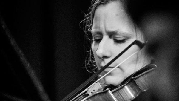 Alliance Française – Éphémère by Manela